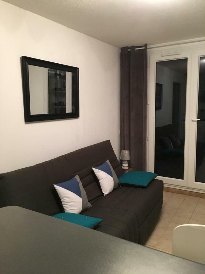 T2 Rez De Jardin 300M Plage De Beaucours Sanary Sur Mer Dış mekan fotoğraf